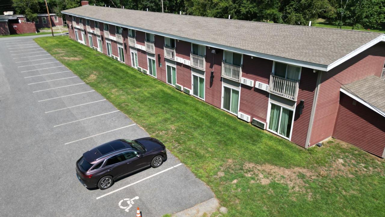 The Putney Inn المظهر الخارجي الصورة